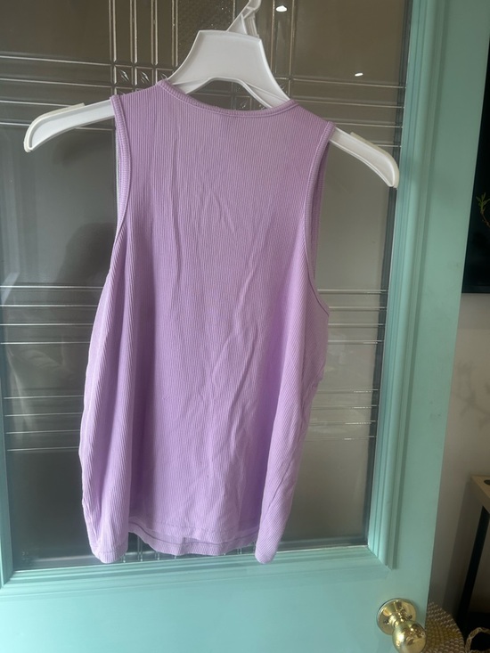 SKIMS Lavender Ribbed V-Neck Tank - Picture 3 of 4